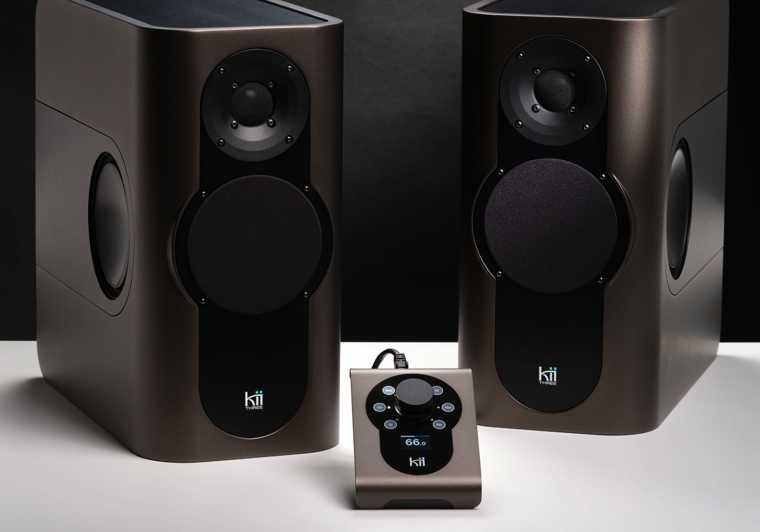 Three System - Mobile view 6